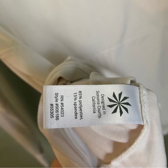 Athleta Malibu Hike Half Zip Pullover Light Weight Sweatshirt - Picture 8 of 9